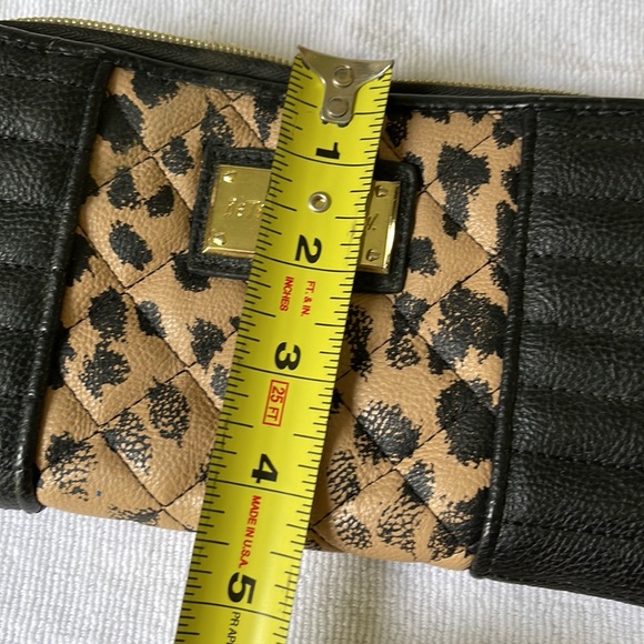 Betsey Johnson Wallet, As Is - Picture 7 of 8
